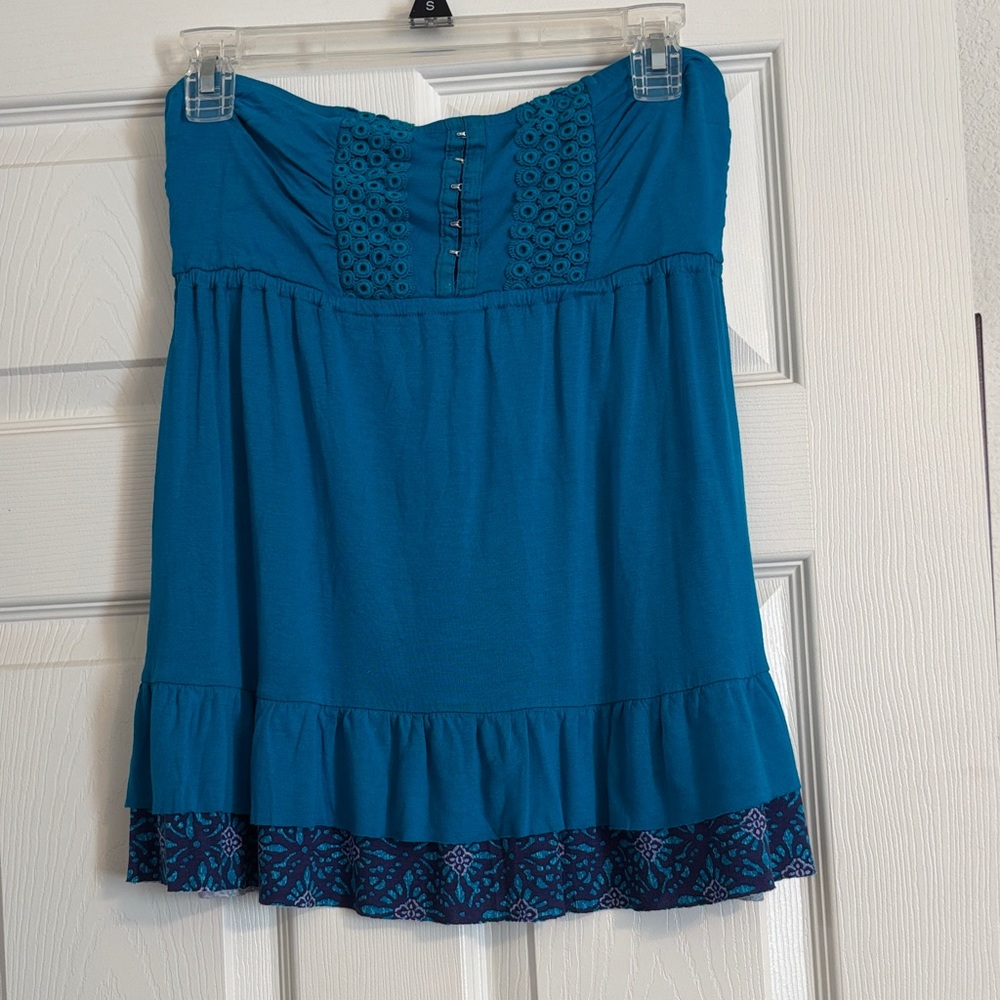 Decree Teal Sleeveless Top with Patterned Hem